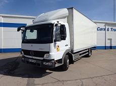 MERCEDES ATEGO 1018 – 4X2 – EURO 5 – CAISSE ET HAYON