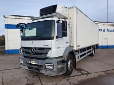 MERCEDES BENZ AXOR 1829 L – 4X2 – EURO 5 – CAISSE FRIGORIFIQUE / CONGELATION ET HAYON – VOITH – AIRCO